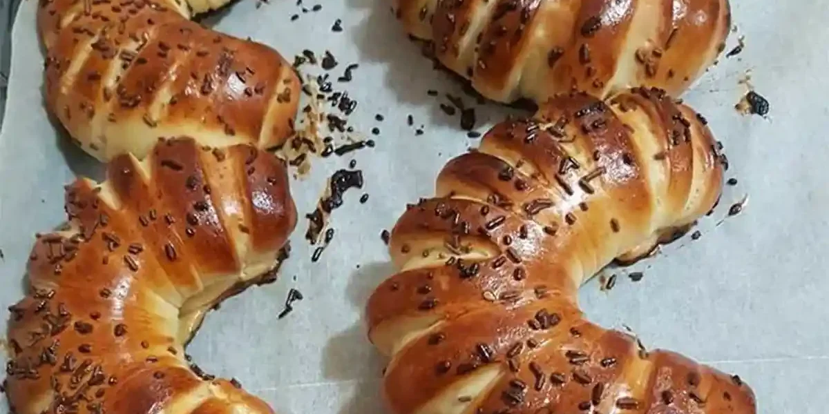 מאפה שמרים במילוי שוקולד